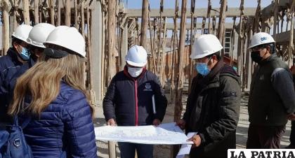 Inspección a la construcción del Centro de Salud “Santa Lucía” /GAMO