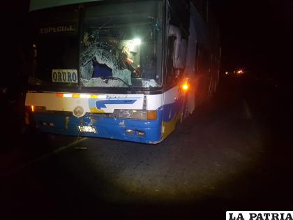 El parabrisas quedó malogrado tras el accidente vial 
/Policía
