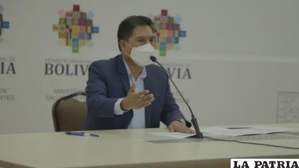 Ministro de Salud, Jeyson Auza en una anterior conferencia de prensa / LA PATRIA