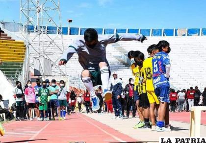 La Gobernación centralizó sus actividades en el estadio “Bermúdez” /Sedede