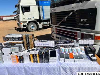 El bus estaba repleto de la mercadería ilegal /ADUANA