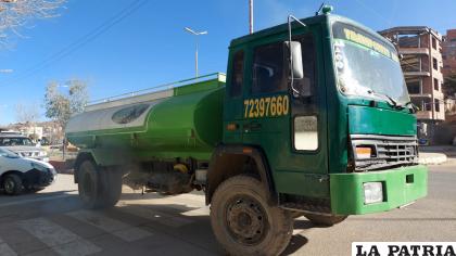 La cisterna verde fue incautada al igual que el otro motorizado /Policía