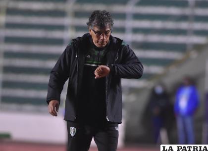 Víctor Hugo Andrada deja de ser entrenador de Real Tomayapo 
/APG