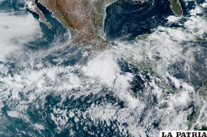 El huracán Ágatha en la región sur de la costa del Pacífico mexicano /NOAA vía AP