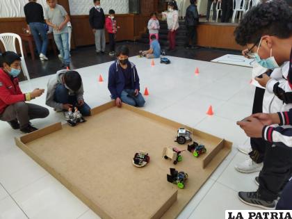 Concurso de Carros Inalámbricos /Cortesía