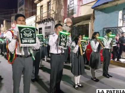 Banda de música autóctona del colegio de Jorge Oblitas en su 98 aniversario 
/LA PATRIA