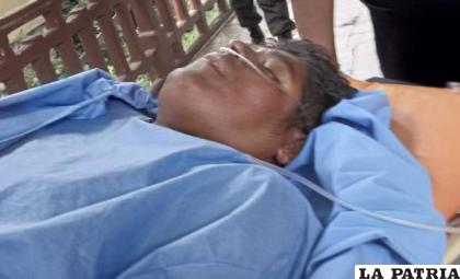 César Apaza cuando estuvo internado por su situación de salud /RR.SS.