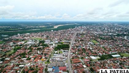 Vista aérea del Parque Urbano Los Mangales III de Santa Cruz /RR.SS.