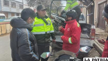 La moto es trasladada a Tránsito /LA PATRIA