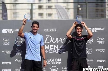 Murkel Dellien y Valerio Aboian con el trofeo de campeones /FBT