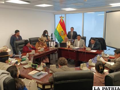 El alcalde Adhemar Wilcarani en el PIO del Legislativo /LA PATRIA