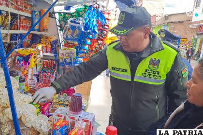 Operativo en la venta de productos en kioscos /GAMO
