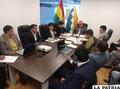 Presentación del proyecto de II fase del Hospital Oruro - Corea, en la ciudad de
 La Paz /LA PATRIA