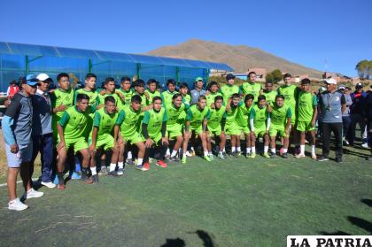 Cooperativa Minera Poopó debutará en la Copa ??Simón Bolívar? /LA PATRIA