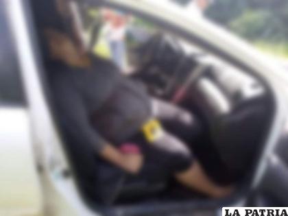 Una de las víctimas dentro del coche /RRSS
