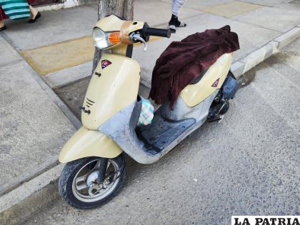  La moto no portaba placas de control /Tránsito