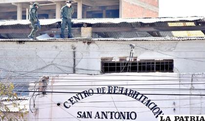 Frontis del penal de San Antonio /Dico Solis-Opinión