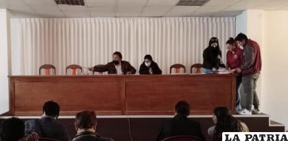 El presidente Roger Chávez, denunció a tres integrantes de su conjunto /Captura 