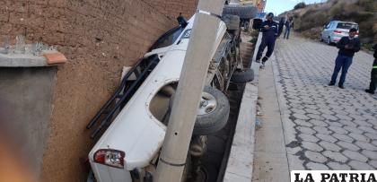 El accidente vial afectó un domicilio particular /LA PATRIA