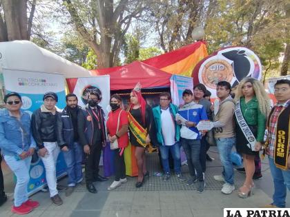 Colectivo TLGB Oruro conmemoró el Día Internacional contra la Homofobia /LA PATRIA