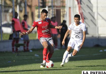 La última vez que jugaron Real Santa Cruz y Nacional Potosí, ganaron los cruceños 2-1 el 08-10-2022 /APG