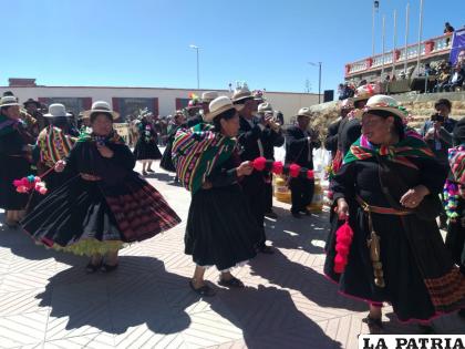 Alegría y música en la entrega de premios /LA PATRIA