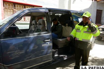 Recreación de como las ??pildoritas? duermen y roban las pertenencias de los pasajeros /LA PATRIA
