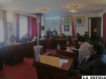 Concejo aplaza nuevamente el tratamiento de una ley /LA PATRIA