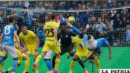 Una acción del partido del cual Napoli salió vencedor ante el Inter /record.com