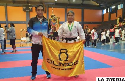 Colette Flores estará en el mundial de karate en Japón /RRSS
