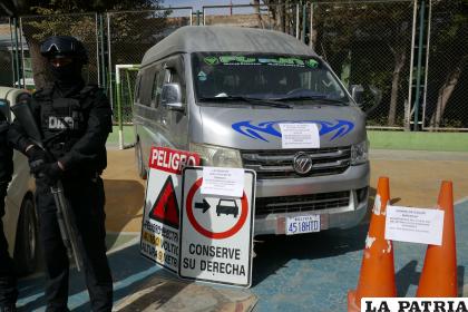 El minibús fue alterado para evitar su identificación /LA PATRIA