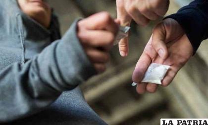 Cuatro estudiantes fueron expulsados por microtráfico de droga /Referencial