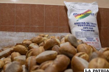 En Oruro está garantizado el precio de pan a Bs. 0,40 y se harán controles a comerciantes de otros departamentos /LA PATRIA