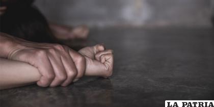El sindicado y la adolescente convivían en la misma casa /Referencial