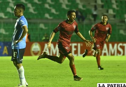 El triunfo del equipo argentino en Santa Cruz, deja en vergüenza a Blooming /APG