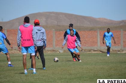 Los entrenamientos se realizan en la cancha de propiedad del club /LA PATRIA
