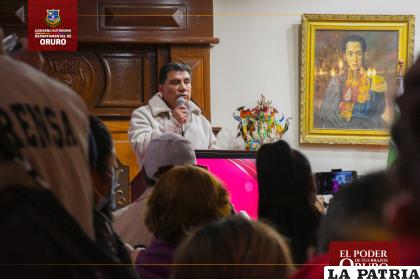 Gobernador de Oruro, Johnny Vedia Rodríguez anunció encuentro minero / GADOR
