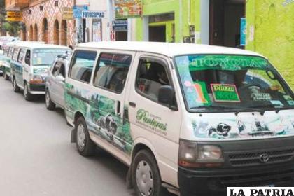  Los transportistas del servicio urbano no respetan las normas de tránsito