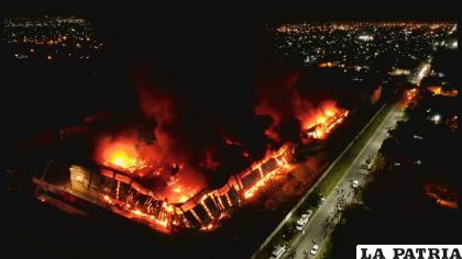 Incendio en el parque industrial fue de gran magnitud /25 HORAS
