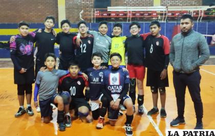 La selección orureña quiere hacer respetar su casa /LA PATRIA