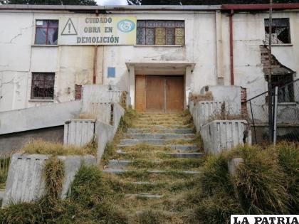 Tema forestal pone en riesgo financiamiento del Hospital de Especialidades de Alta Complejidad Médica /LA PATRIA
