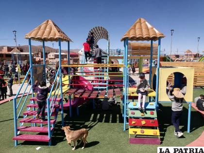 Niños gozan del Parque Infantil San Rafael 
/LA PATRIA