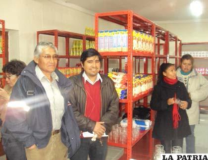 Inauguración de la pulpería para los maestros, ayer por la mañana en la Casa Social del Magisterio