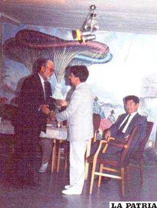 Alberto Guerra, Víctor Montoya y Pedro Shimose, Estocolmo 1991