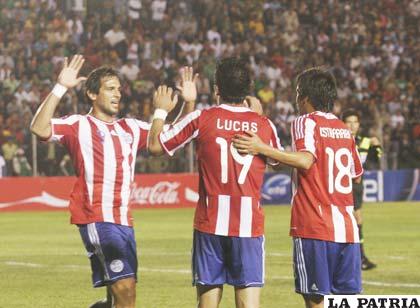 Jugadores de la selección paraguaya festejaron en el “Tahuichi”