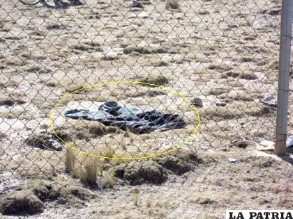 El pantalón de la víctima, se encontraba a 50 metros aproximadamente del cuerpo