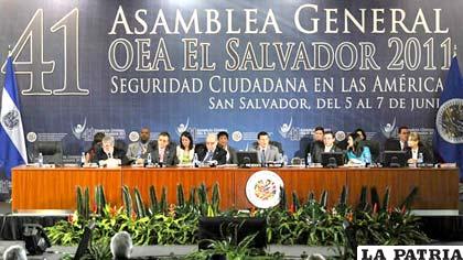 Escenario de la 41 Asamblea General de la OEA