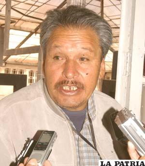 Isaac Meneses Guzmán, Vice Ministro de Cooperativas del Ministerio de Minería y Metalurgia