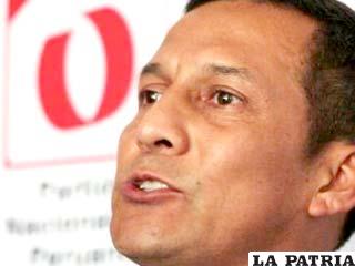 Presidente electo, Ollanta Humala, afirmó que está haciendo “lo mejor” para Perú