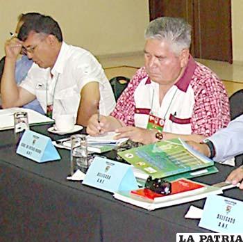 Juan Medina en la reunión de la ANF
